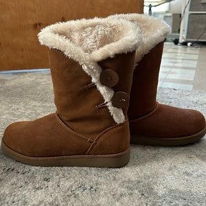 Camel snow booties